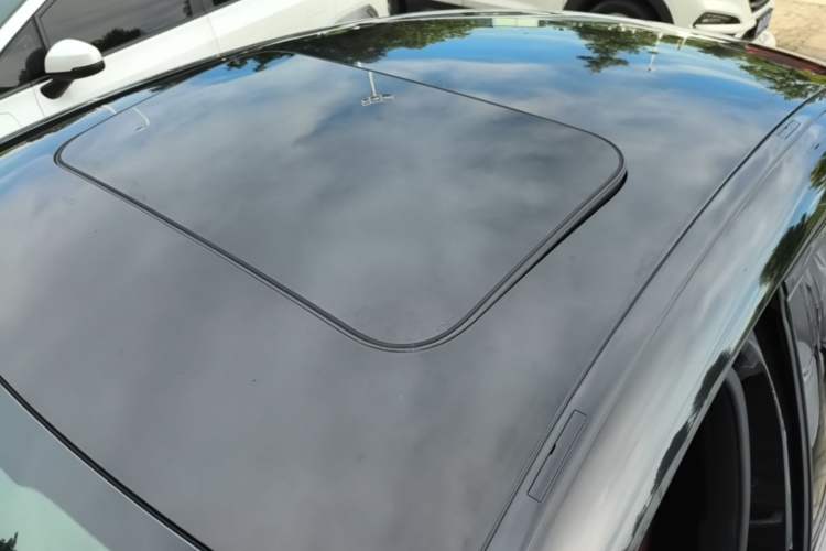 Used Mercedes-Benz GLC Coupe 2018 GLC 260 4MATIC Coupe SUV Roof