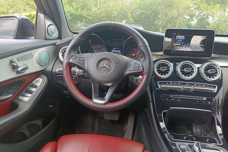 Used Mercedes-Benz GLC Coupe 2018 GLC 200 4MATIC Coupe SUV Steering Wheel