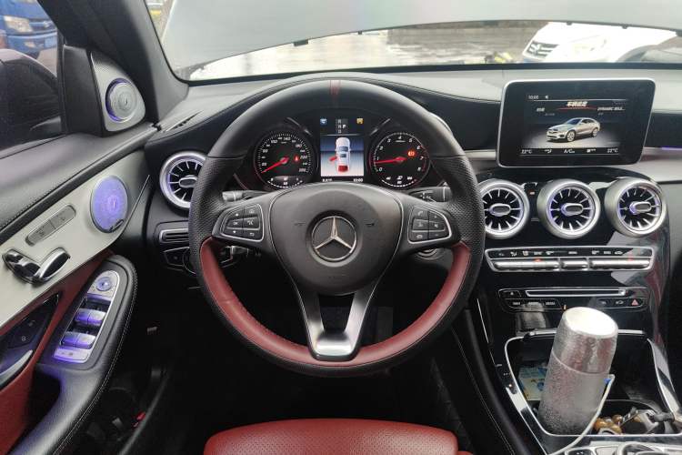 Used Mercedes-Benz GLC Coupe 2018 GLC 200 4MATIC Coupe SUV Steering Wheel