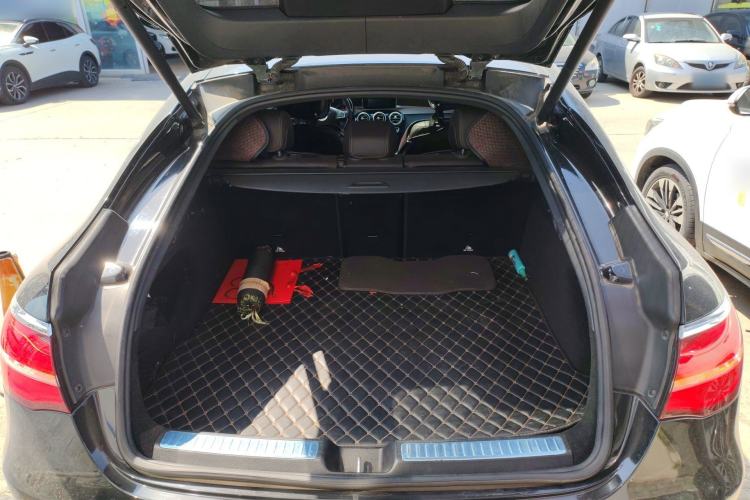Used Mercedes-Benz GLC Coupe 2018 GLC 200 4MATIC Coupe SUV Trunk