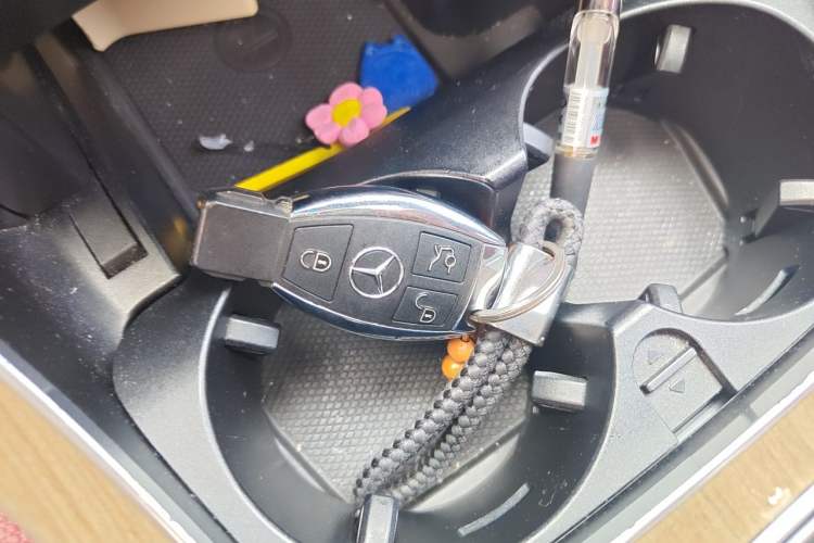 Used Mercedes-Benz GLC Coupe 2018 GLC 260 4MATIC Coupe SUV Vehicle Key