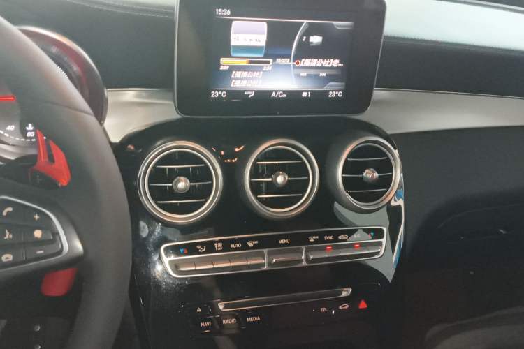 Used Mercedes-Benz GLC Coupe 2018 GLC 200 4MATIC Coupe SUV Audio And AC Panel