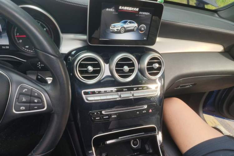 Used Mercedes-Benz GLC Coupe 2018 GLC 200 4MATIC Coupe SUV Audio And AC Panel