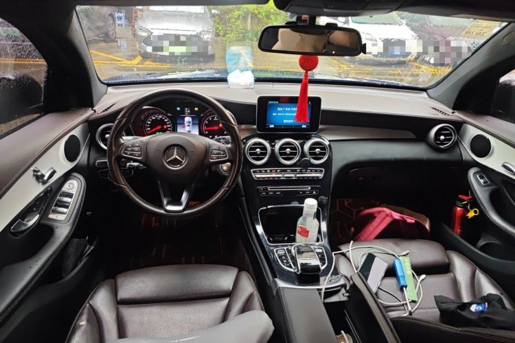 Used Mercedes-Benz GLC Coupe 2018 GLC 200 4MATIC Coupe SUV Center Console