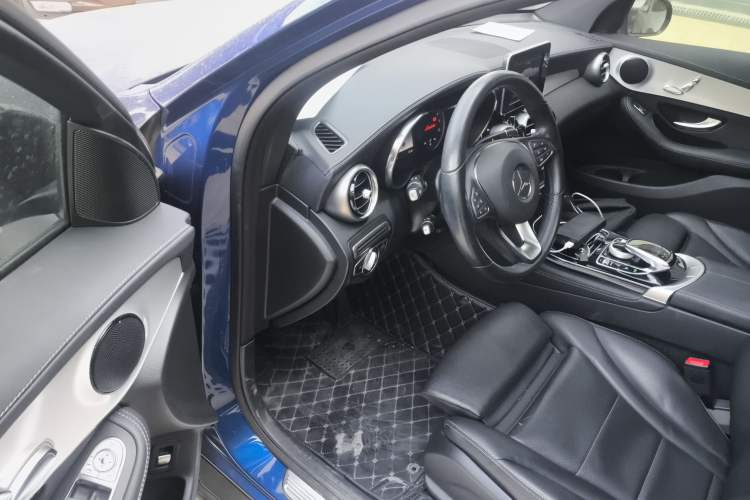 Used Mercedes-Benz GLC Coupe 2018 GLC 200 4MATIC Coupe SUV Driver Seat