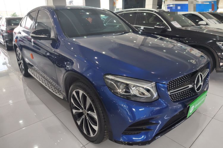 Used Mercedes-Benz GLC Coupe 2018 GLC 260 4MATIC Coupe SUV Exterior 2