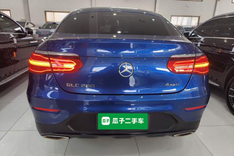 Used Mercedes-Benz GLC Coupe 2018 GLC 260 4MATIC Coupe SUV Exterior 4