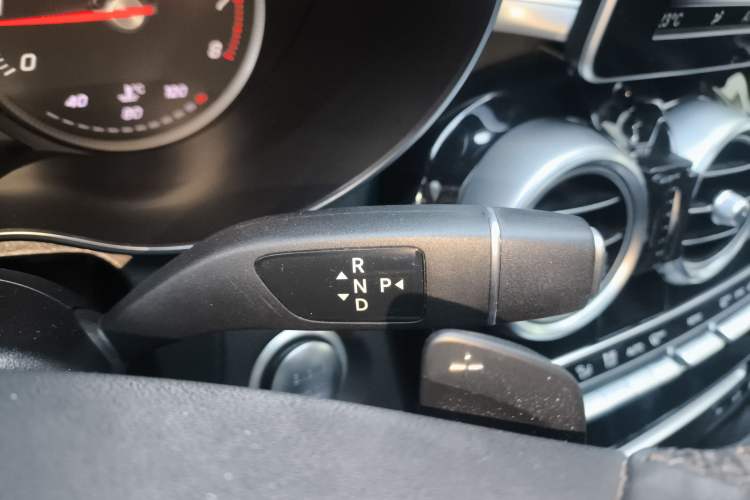 Used Mercedes-Benz GLC Coupe 2018 GLC 200 4MATIC Coupe SUV Gear Lever
