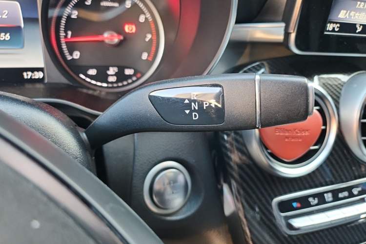 Used Mercedes-Benz GLC Coupe 2018 GLC 200 4MATIC Coupe SUV Gear Lever