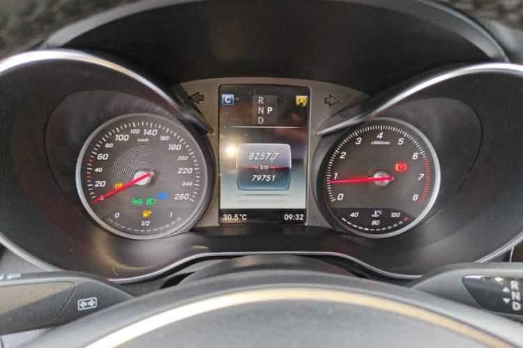 Used Mercedes-Benz GLC Coupe 2018 GLC 260 4MATIC Coupe SUV Instrument Cluster