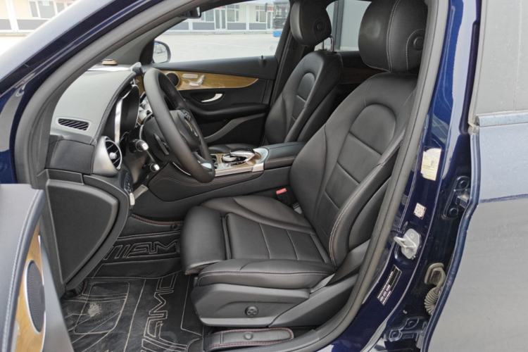 Used Mercedes-Benz GLC Coupe 2018 GLC 260 4MATIC Coupe SUV Left Front Seat