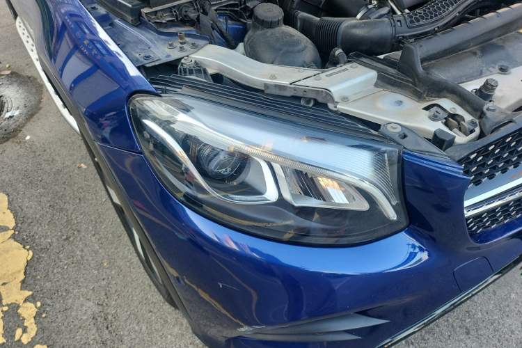 Used Mercedes-Benz GLC Coupe 2018 GLC 200 4MATIC Coupe SUV Right Front Headlight