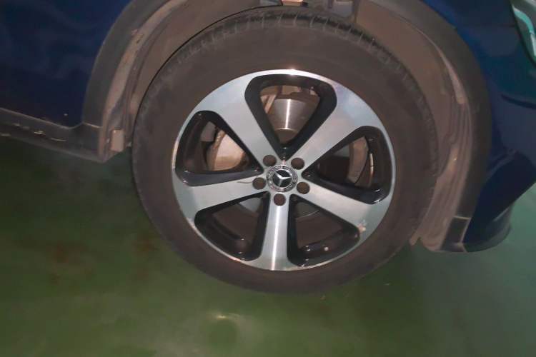 Used Mercedes-Benz GLC Coupe 2018 GLC 200 4MATIC Coupe SUV Right Front Wheel Hub