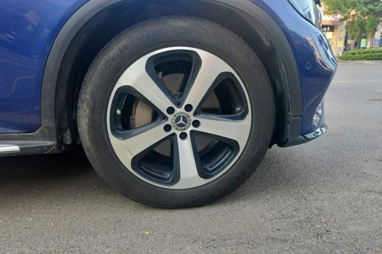 Used Mercedes-Benz GLC Coupe 2018 GLC 200 4MATIC Coupe SUV Right Front Wheel Hub