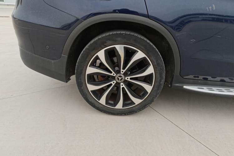 Used Mercedes-Benz GLC Coupe 2018 GLC 260 4MATIC Coupe SUV Right Rear Wheel Hub
