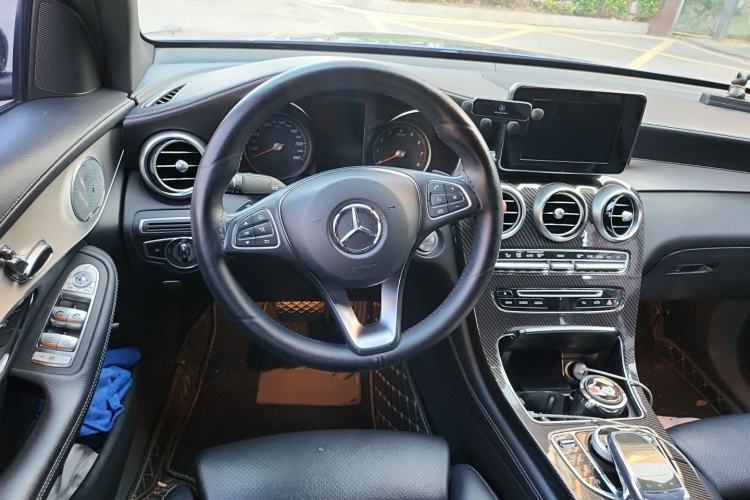 Used Mercedes-Benz GLC Coupe 2018 GLC 200 4MATIC Coupe SUV Steering Wheel