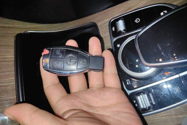 Used Mercedes-Benz GLC Coupe 2018 GLC 260 4MATIC Coupe SUV Vehicle Key