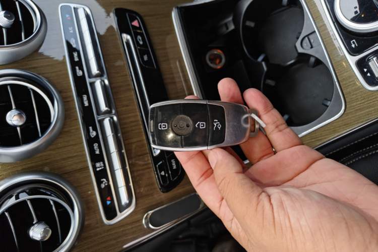 Used Mercedes-Benz GLC Coupe 2018 GLC 260 4MATIC Coupe SUV Vehicle Key