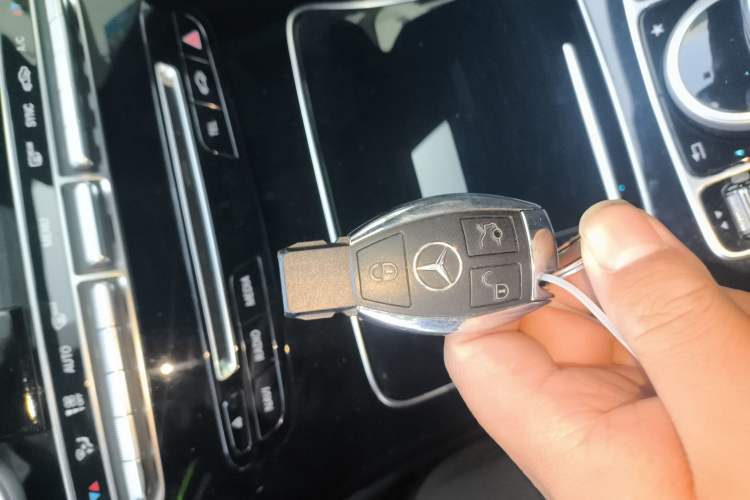 Used Mercedes-Benz GLC Coupe 2018 GLC 200 4MATIC Coupe SUV Vehicle Key