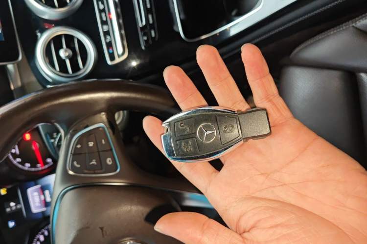 Used Mercedes-Benz GLC Coupe 2018 GLC 200 4MATIC Coupe SUV Vehicle Key
