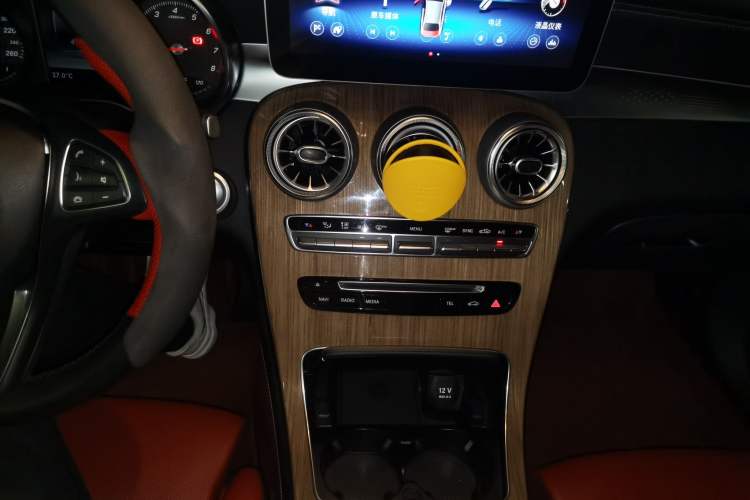 Used Mercedes-Benz GLC Coupe 2018 GLC 260 4MATIC Coupe SUV Audio And AC Panel