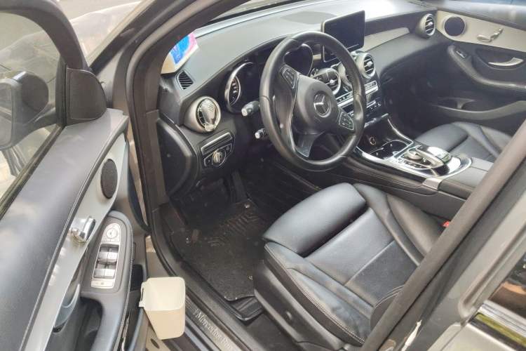 Used Mercedes-Benz GLC Coupe 2018 GLC 200 4MATIC Coupe SUV Driver Seat