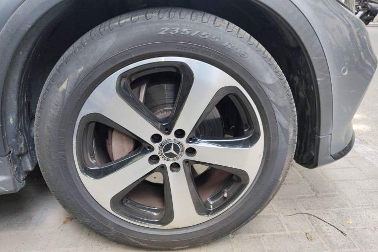 Used Mercedes-Benz GLC Coupe 2018 GLC 200 4MATIC Coupe SUV Right Front Wheel Hub