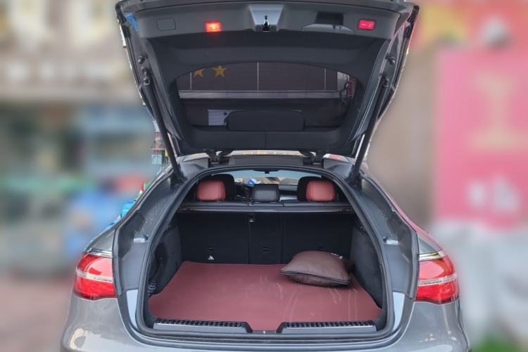 Used Mercedes-Benz GLC Coupe 2018 GLC 260 4MATIC Coupe SUV Trunk
