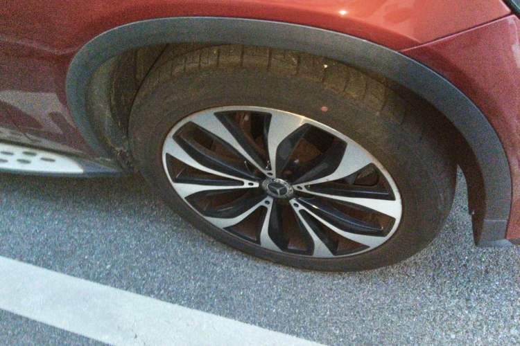Used Mercedes-Benz GLC Coupe 2018 GLC 260 4MATIC Coupe SUV Right Front Wheel Hub