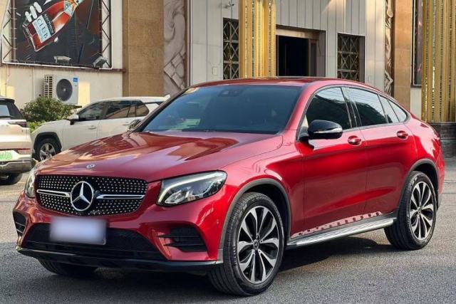 Ojetý Mercedes-Benz GLC Coupe 2018 GLC 260 4MATIC Coupe SUV
