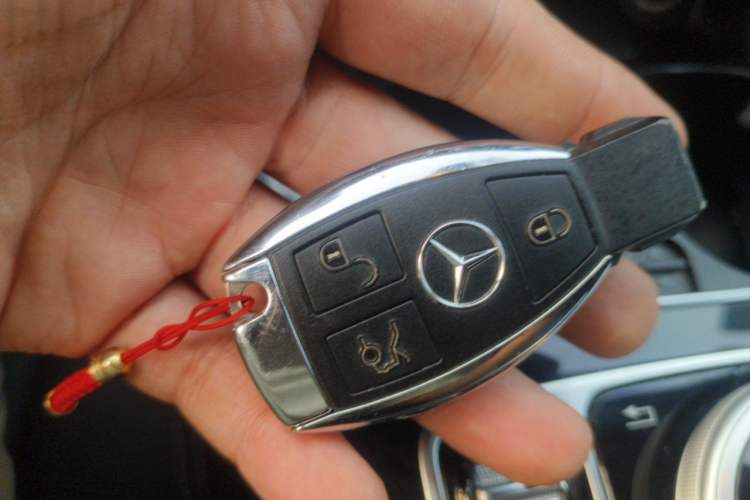 Used Mercedes-Benz GLC Coupe 2018 GLC 200 4MATIC Coupe SUV Vehicle Key