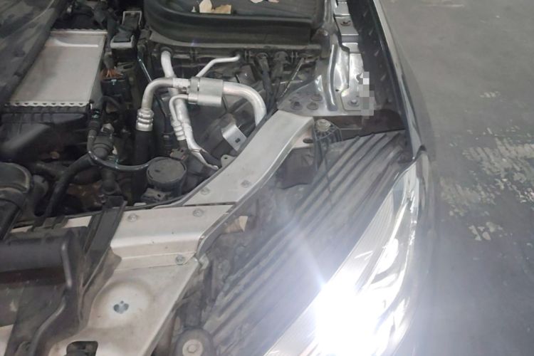Used Mercedes-Benz GLC Coupe 2018 GLC 200 4MATIC Coupe SUV Engine Bay Left