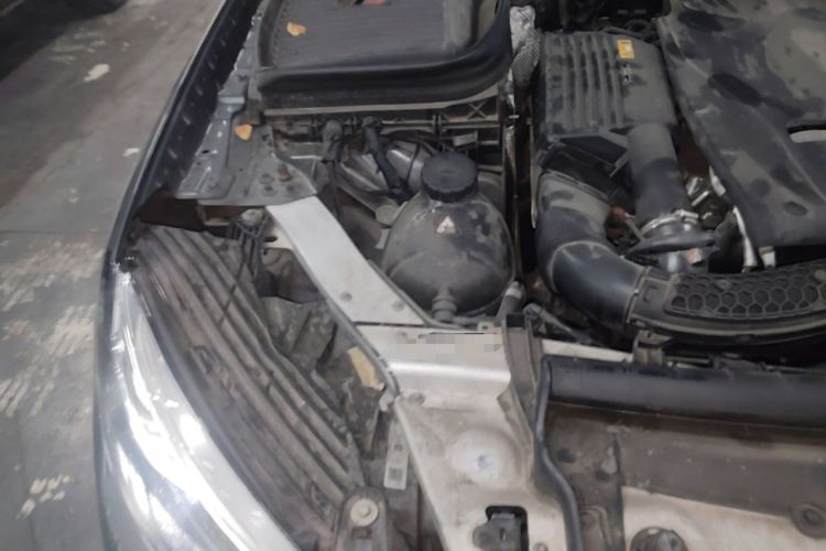 Used Mercedes-Benz GLC Coupe 2018 GLC 200 4MATIC Coupe SUV Engine Bay Right