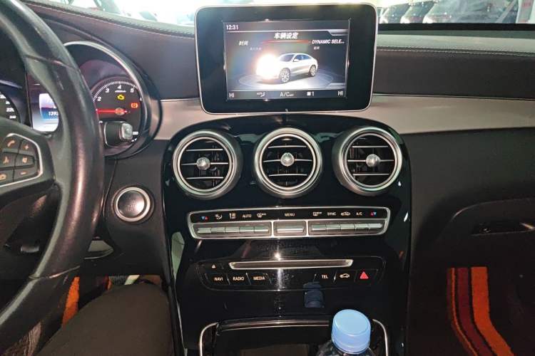 Used Mercedes-Benz GLC Coupe 2018 GLC 200 4MATIC Coupe SUV Audio And AC Panel
