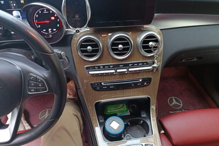 Used Mercedes-Benz GLC Coupe 2018 GLC 260 4MATIC Coupe SUV Audio And AC Panel