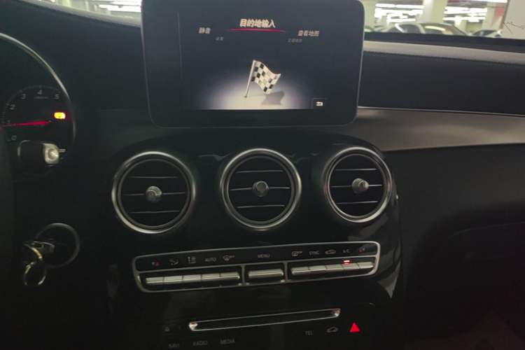 Used Mercedes-Benz GLC Coupe 2018 GLC 200 4MATIC Coupe SUV Audio And AC Panel