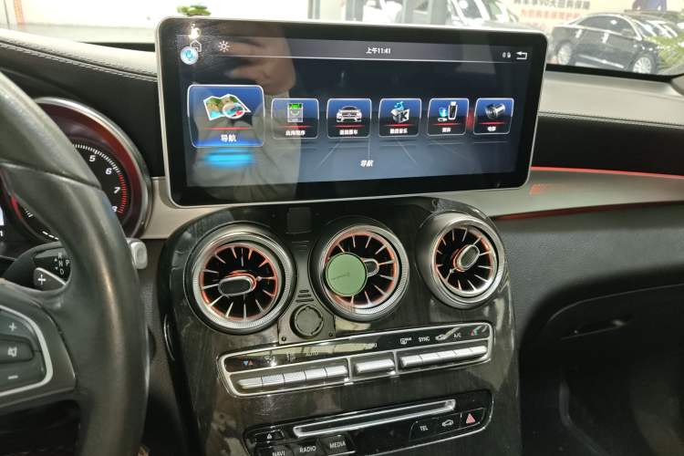Used Mercedes-Benz GLC Coupe 2018 GLC 200 4MATIC Coupe SUV Audio And AC Panel