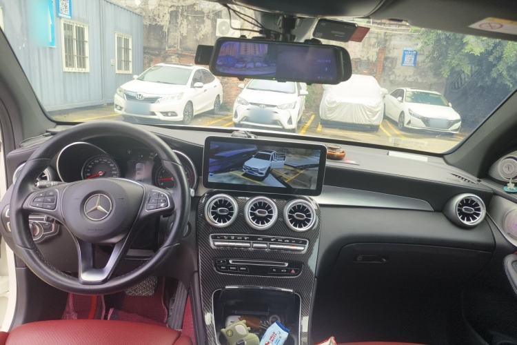 Used Mercedes-Benz GLC Coupe 2018 GLC 200 4MATIC Coupe SUV Center Console