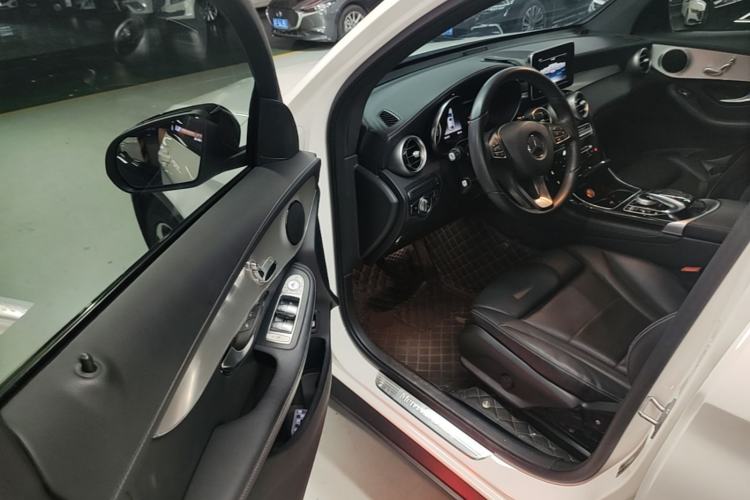 Used Mercedes-Benz GLC Coupe 2018 GLC 200 4MATIC Coupe SUV Driver Seat