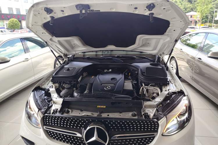 Used Mercedes-Benz GLC Coupe 2018 GLC 260 4MATIC Coupe SUV Engine Bay
