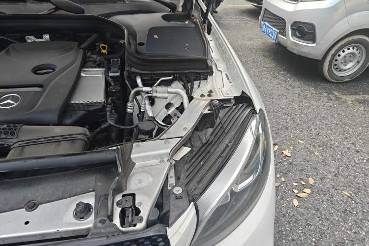 Used Mercedes-Benz GLC Coupe 2018 GLC 260 4MATIC Coupe SUV Engine Bay Left
