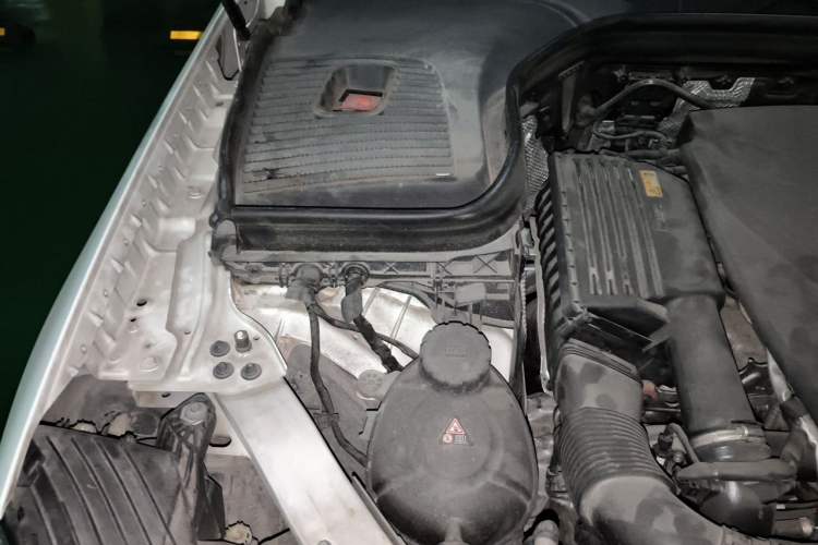 Used Mercedes-Benz GLC Coupe 2018 GLC 200 4MATIC Coupe SUV Engine Bay Right