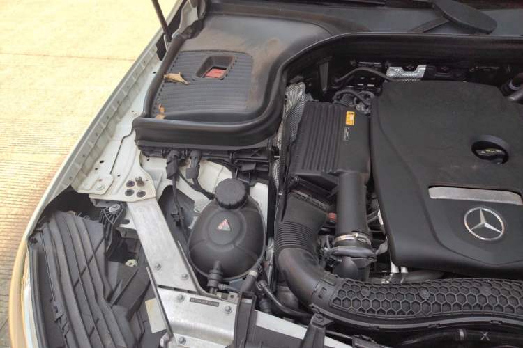 Used Mercedes-Benz GLC Coupe 2018 GLC 260 4MATIC Coupe SUV Engine Bay Right