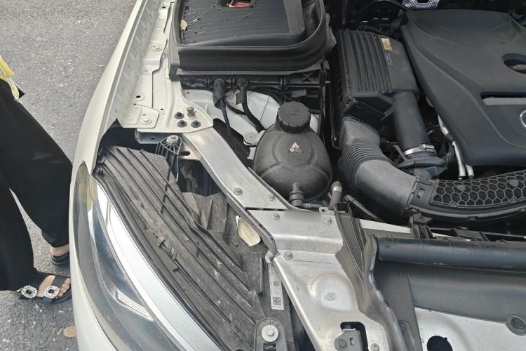 Used Mercedes-Benz GLC Coupe 2018 GLC 260 4MATIC Coupe SUV Engine Bay Right