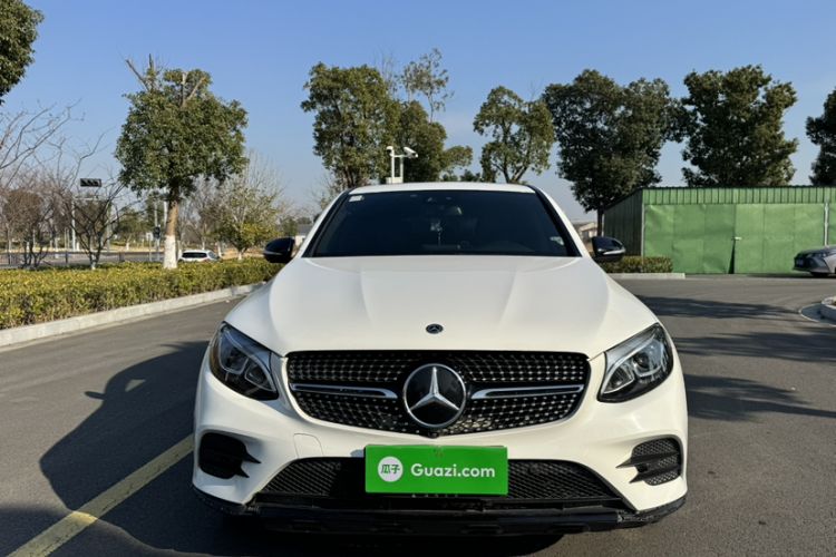 Used Mercedes-Benz GLC Coupe 2018 GLC 260 4MATIC Coupe SUV Exterior 1