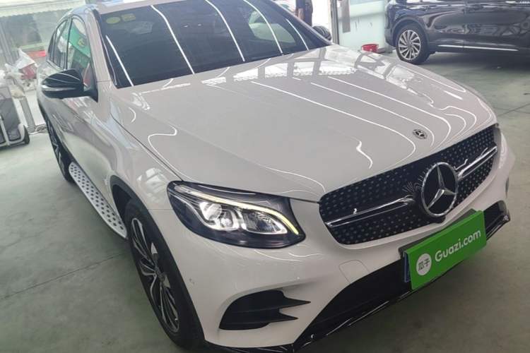 Used Mercedes-Benz GLC Coupe 2018 GLC 260 4MATIC Coupe SUV Exterior 1