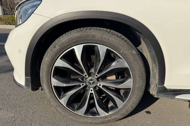 Used Mercedes-Benz GLC Coupe 2018 GLC 260 4MATIC Coupe SUV Exterior 10