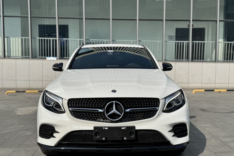 Used Mercedes-Benz GLC Coupe 2018 GLC 200 4MATIC Coupe SUV Exterior 11