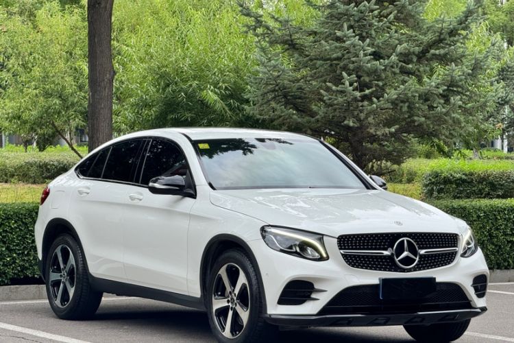 Used Mercedes-Benz GLC Coupe 2018 GLC 200 4MATIC Coupe SUV Exterior 2