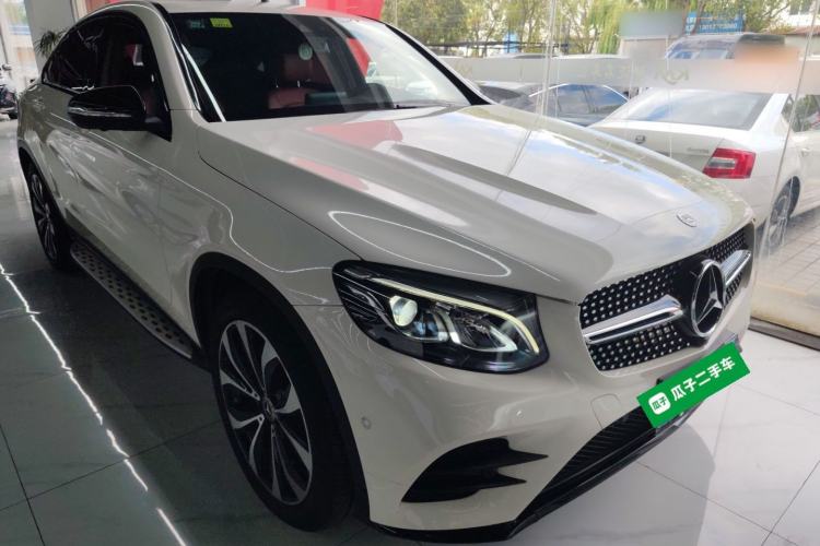 Used Mercedes-Benz GLC Coupe 2018 GLC 260 4MATIC Coupe SUV Exterior 2